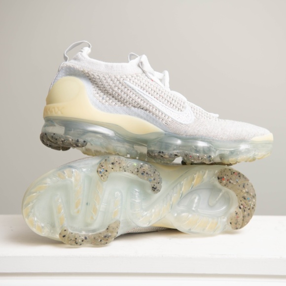 Nike Air VaporMax Fly White Womens‎ size 7.5 Athletic Running Shoes Sportswear - Picture 5 of 7